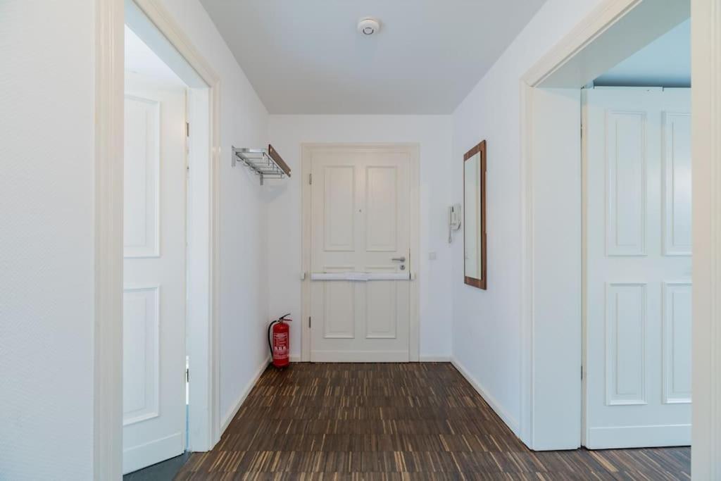 Ruhige Dachwohnung Mit Terrasse Berlin Mitte - Spacious Modern Rooftop Loft In Berlin Mitte Kültér fotó